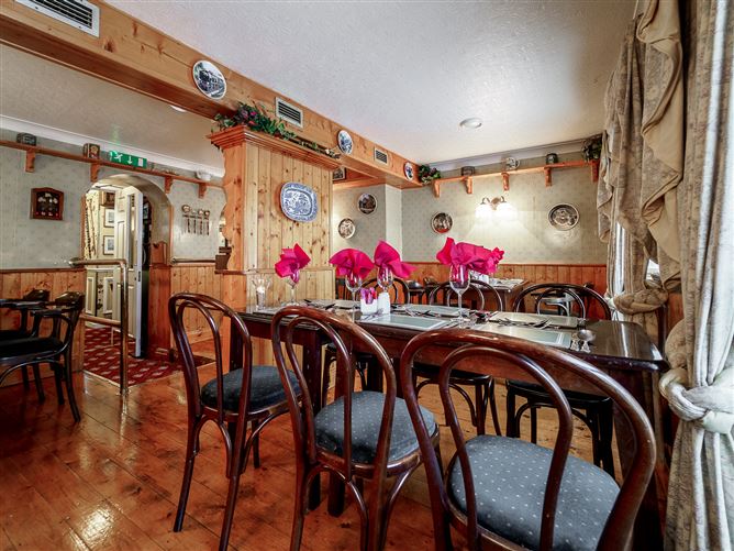 Sean Tierneys Bar & Restaurant, 13 Connell Street, Clonmel, Co. Tipperary