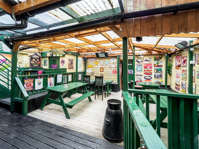 Sean Tierneys Bar & Restaurant, 13 Connell Street, Clonmel, Co. Tipperary
