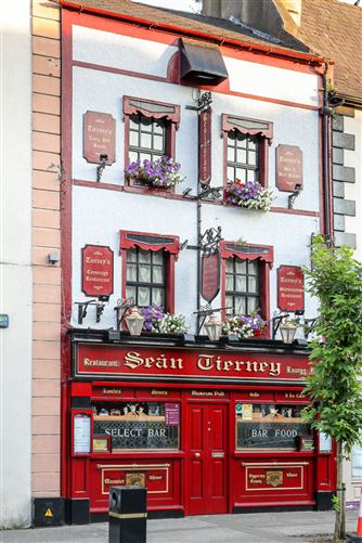 Sean Tierneys Bar & Restaurant, 13 Connell Street, Clonmel, Co. Tipperary