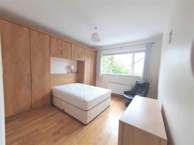 4 Railway St, Navan, Meath