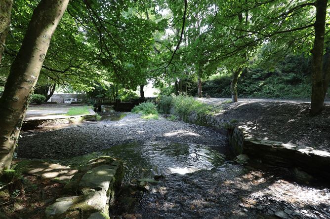 Rae an Mhionnain, Minane Bridge, Cork
