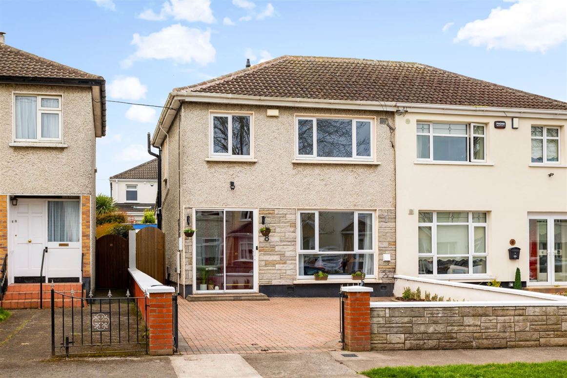 8 Hillcrest Heights, Lucan, County Dublin