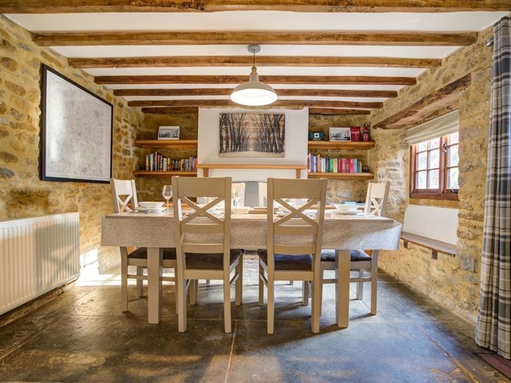 Hollytree Cottage,Hook Norton, Oxfordshire, United Kingdom