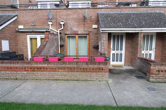 Main image for 12 Latchford Close, Clonee, Dublin 15