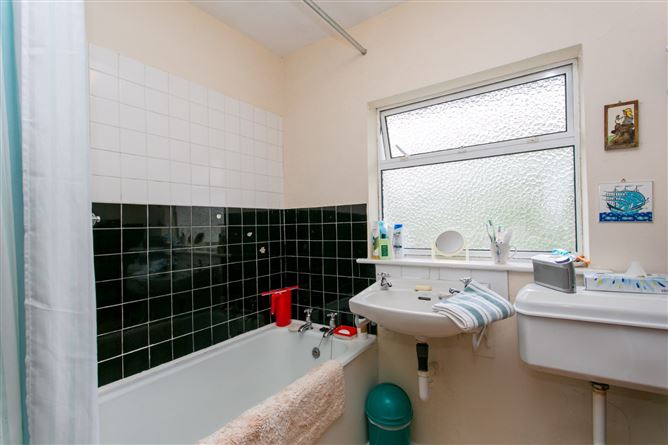 115 Weirview Drive, Stillorgan, Co. Dublin