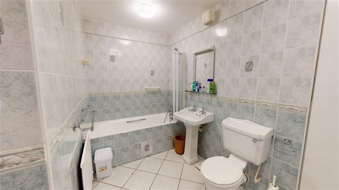 18 Alma Court, Alma Road, Monkstown, Co. Dublin