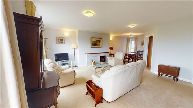 18 Alma Court, Alma Road, Monkstown, Co. Dublin