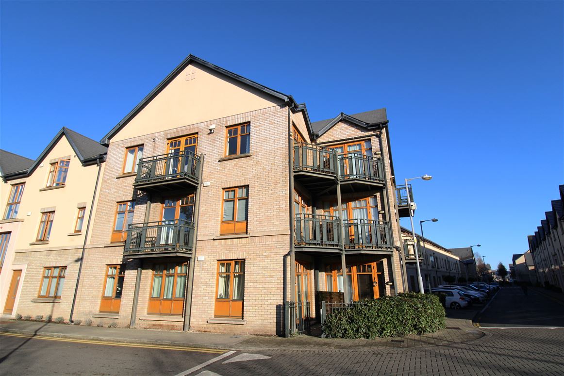 42 Woodbrook Court, Castleknock,   Dublin 15