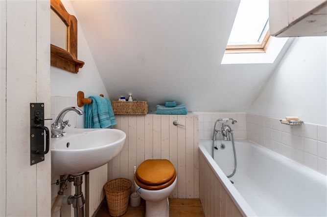 Omega Cottage, Bohacogram, Sneem, Co. Kerry