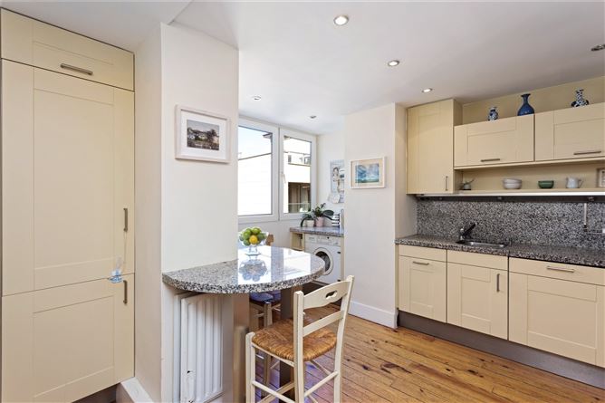 7 Lynton Court, Merrion Road, Ballsbridge, Dublin 4