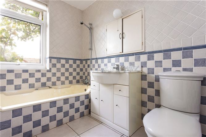 7 Lynton Court, Merrion Road, Ballsbridge, Dublin 4
