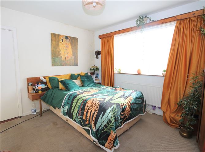 27 Shrewsbury Road, Shankill, Dublin 18
