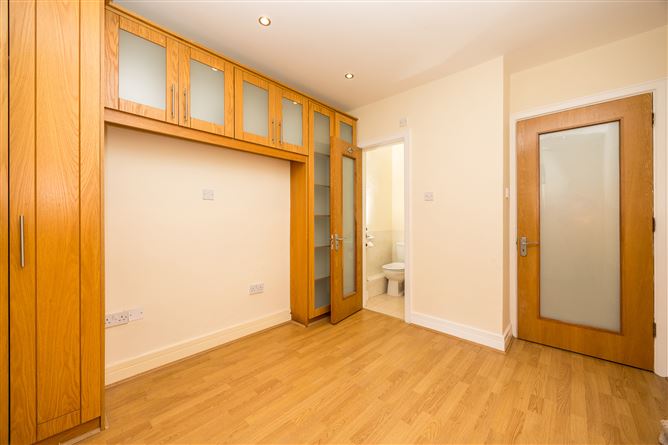 69 Castleheath, Malahide, County Dublin