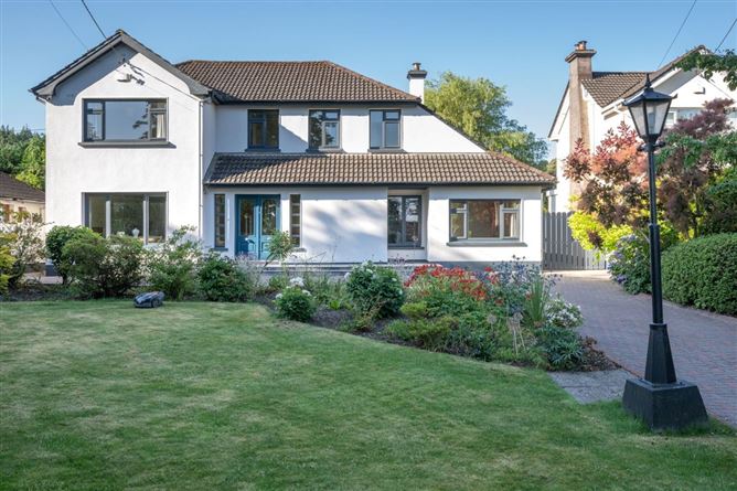 https://photos-a.propertyimages.ie/media/0/9/6/5014690/489378fd-152f-41d0-8603-6578e5a31877_l.jpg