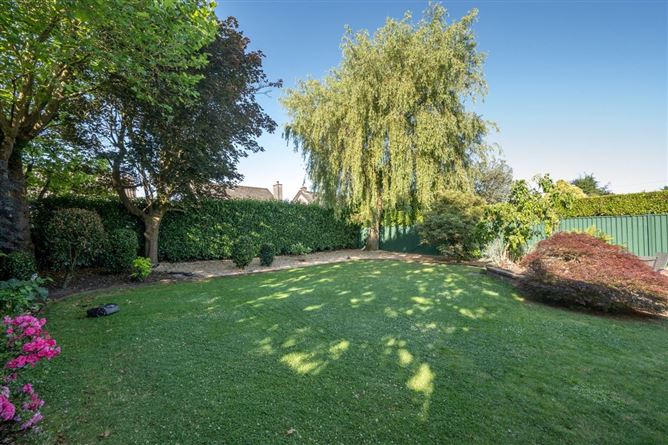 https://photos-a.propertyimages.ie/media/0/9/6/5014690/489378fd-152f-41d0-8603-6578e5a31877_l.jpg