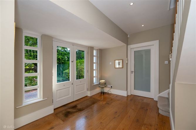 https://photos-a.propertyimages.ie/media/0/9/6/5014690/ddc9dad6-eba6-4965-b175-ca69ff5a1d41_l.jpg