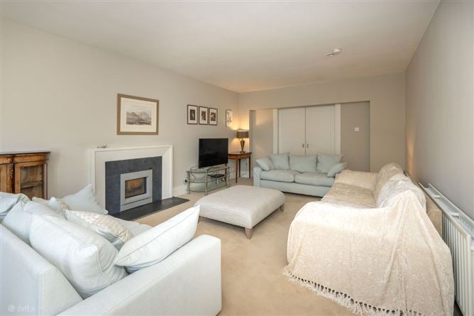 https://photos-a.propertyimages.ie/media/0/9/6/5014690/ddc9dad6-eba6-4965-b175-ca69ff5a1d41_l.jpg