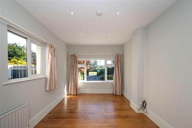 https://photos-a.propertyimages.ie/media/0/9/6/5014690/489378fd-152f-41d0-8603-6578e5a31877_l.jpg