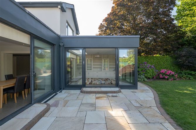 https://photos-a.propertyimages.ie/media/0/9/6/5014690/489378fd-152f-41d0-8603-6578e5a31877_l.jpg