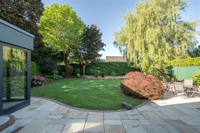 https://photos-a.propertyimages.ie/media/0/9/6/5014690/489378fd-152f-41d0-8603-6578e5a31877_l.jpg
