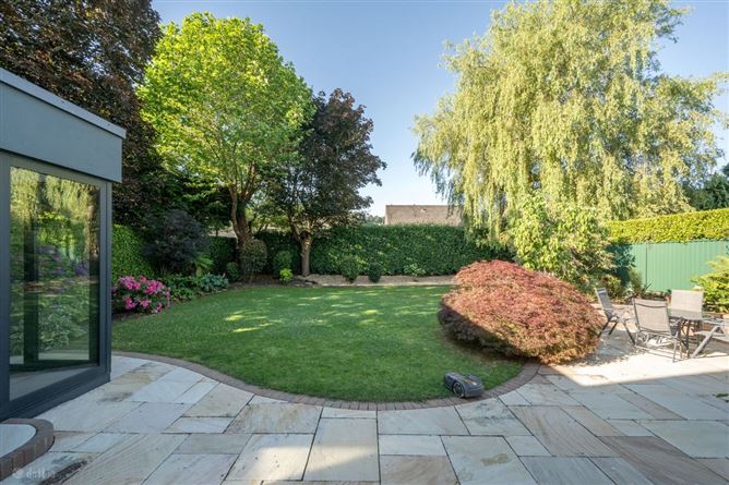 https://photos-a.propertyimages.ie/media/0/9/6/5014690/ddc9dad6-eba6-4965-b175-ca69ff5a1d41_l.jpg