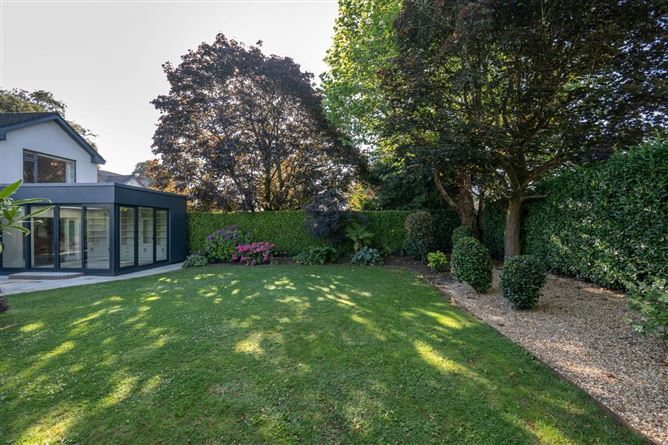 https://photos-a.propertyimages.ie/media/0/9/6/5014690/489378fd-152f-41d0-8603-6578e5a31877_l.jpg
