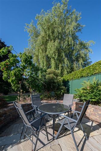 https://photos-a.propertyimages.ie/media/0/9/6/5014690/489378fd-152f-41d0-8603-6578e5a31877_l.jpg