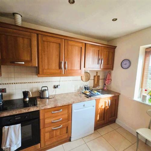 5 Ceol Na HAbhainn,Bridge Street, Ballineen, Cork