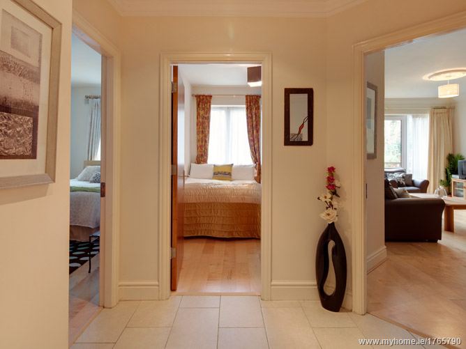 24 Woodview, Mount Merrion Avenue, Blackrock, County Dublin