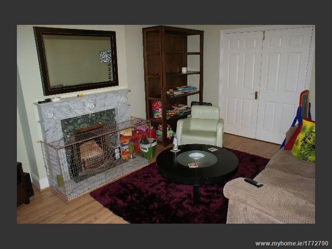 13 Mount Eagle View, Leopardstown, Dublin 18