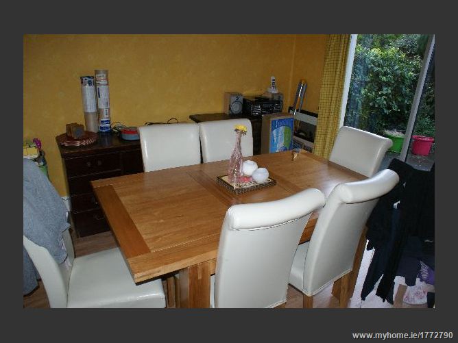 13 Mount Eagle View, Leopardstown, Dublin 18