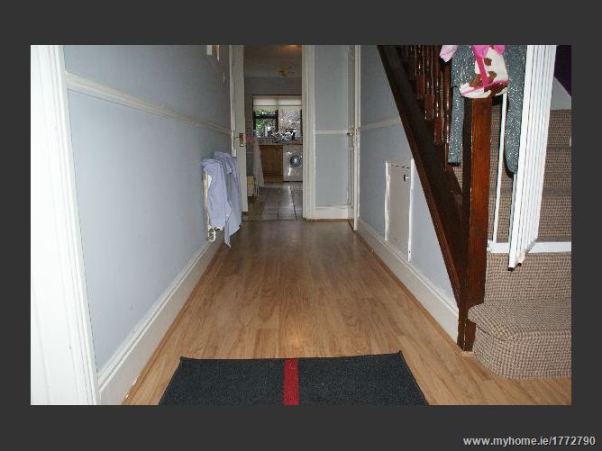 Photo 6 of 11 — 13 Mount Eagle View, Leopardstown, Dublin 18