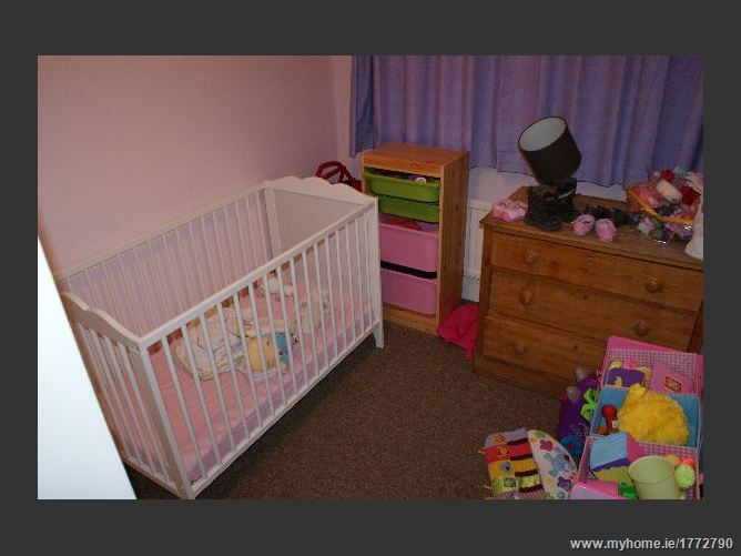 Photo 9 of 11 — 13 Mount Eagle View, Leopardstown, Dublin 18