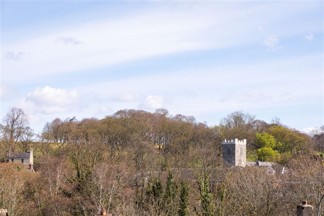 692 Lucan Road, Chapelizod, Dublin 20