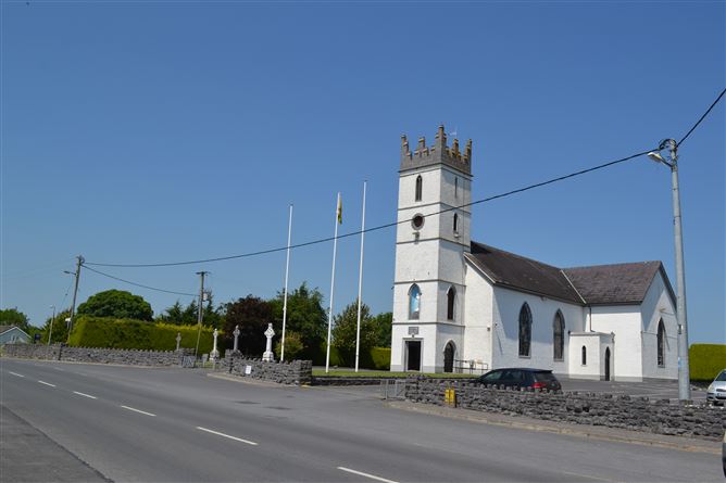 17 Castlegrounds, Corofin, Co. Galway