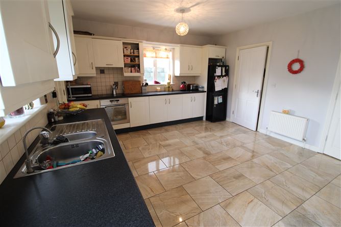 17 Castlegrounds, Corofin, Co. Galway