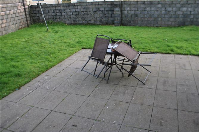 17 Castlegrounds, Corofin, Co. Galway