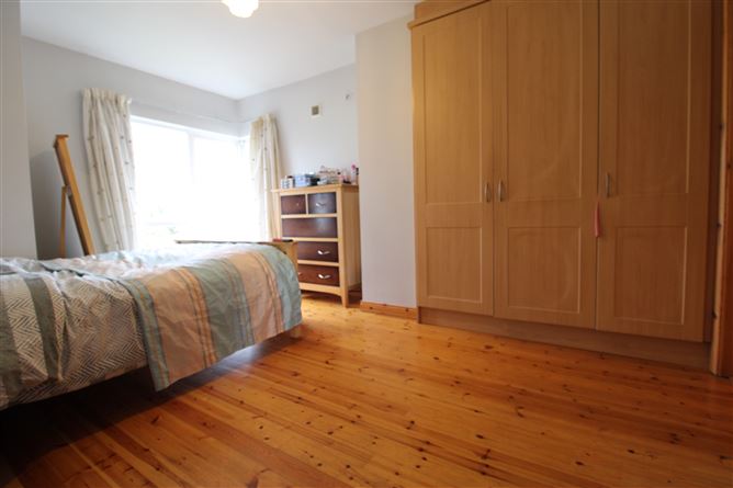 17 Castlegrounds, Corofin, Co. Galway