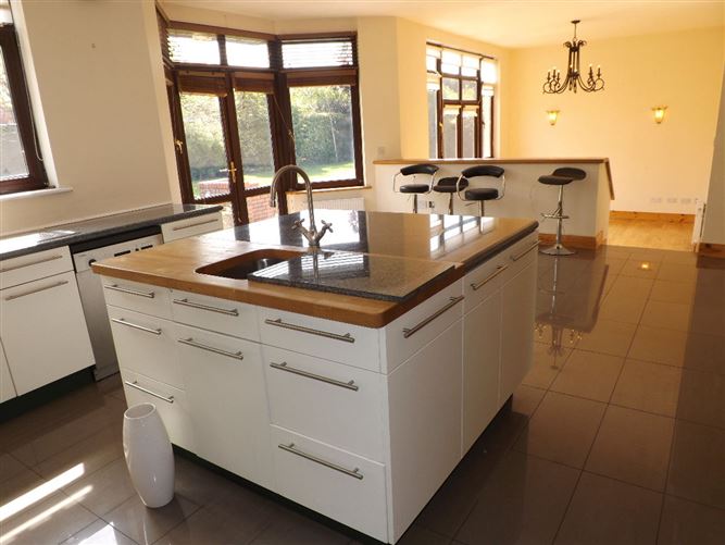 35 Heatherfield Crescent, Ballymaw, Waterfall, Cork