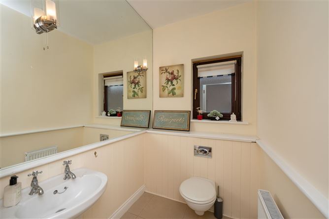 35 Heatherfield Crescent, Ballymaw, Waterfall, Cork