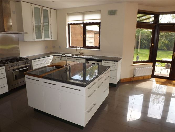 35 Heatherfield Crescent, Ballymaw, Waterfall, Cork