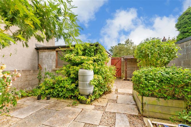 7 Lea Crescent, Sandymount, Dublin 4