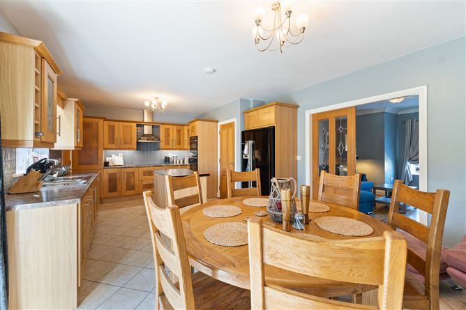 12 Lios an Chnoic, Barnaderg, Tuam, Galway