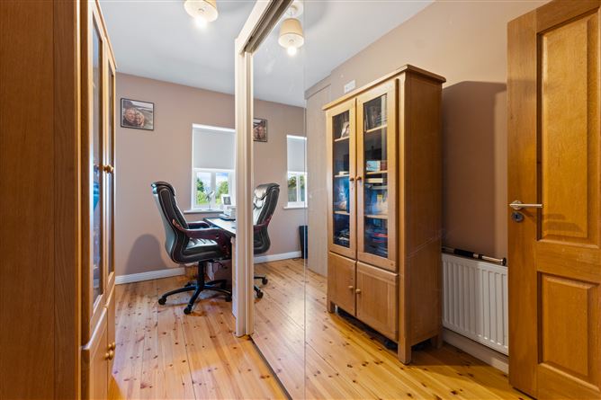 12 Lios an Chnoic, Barnaderg, Tuam, Galway