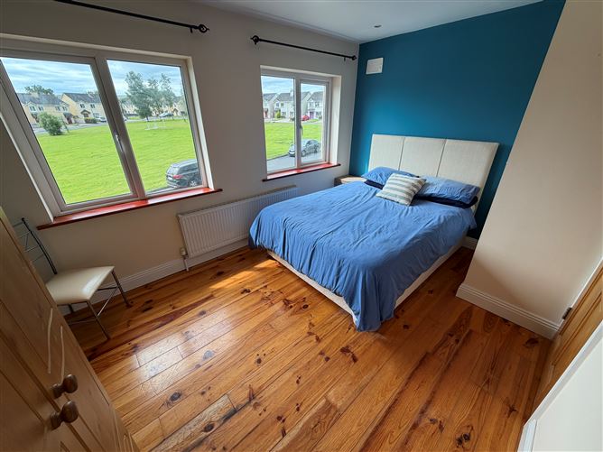 Photo 10 of 17 — 29 Highfield Park, Collooney, Sligo