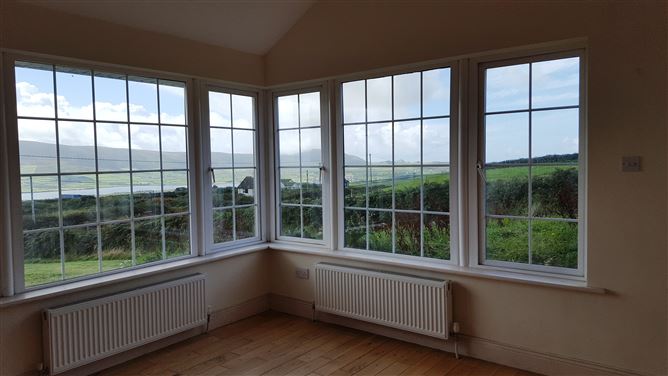 Ref 1243 - Tinnies Upper, Valentia Island, Kerry