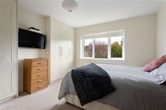 25 Gledswood Avenue, Clonskeagh, Dublin 14