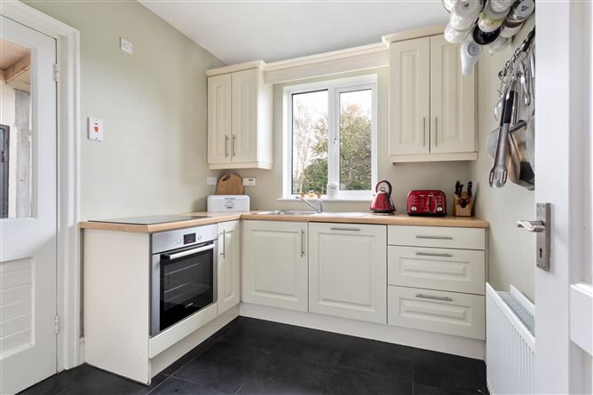 25 Gledswood Avenue, Clonskeagh, Dublin 14