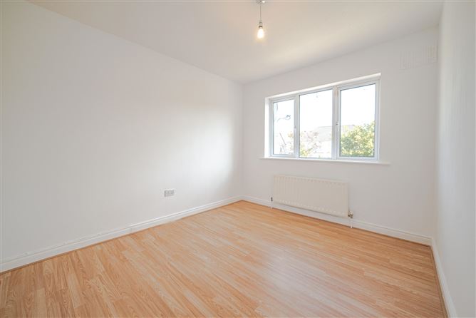 35 Oakdale Close, Ballycullen Road, Firhouse, Dublin