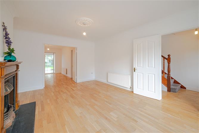 35 Oakdale Close, Ballycullen Road, Firhouse, Dublin